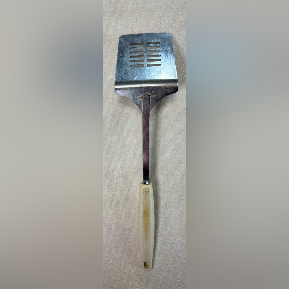 Vintage EKCO Slotted Metal Spatula USA Mid Century Retro Farmhouse Kitchen